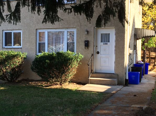 222 Blake Ave #B