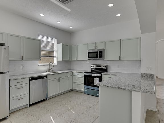 3rd image of 2759 Eagle Glen Cir #2759
