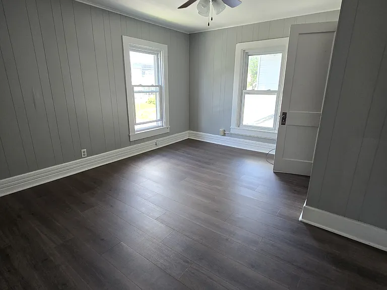 16 Pine St — Photo 5