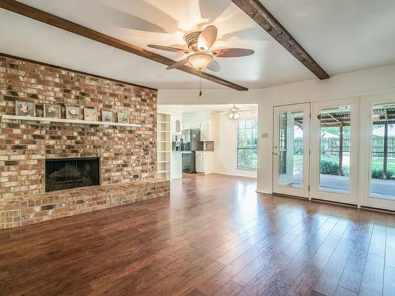 124 Napoleon Dr — Photo 15