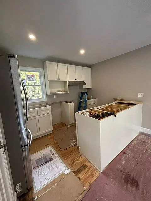 4 bed, 2.0 bath, 1512 sqft, $3,000 — Photo 3