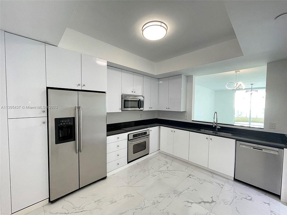 1st image of 3340 NE 190th St APT 804