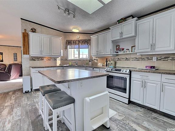 3rd image of 229 Poplar STREET