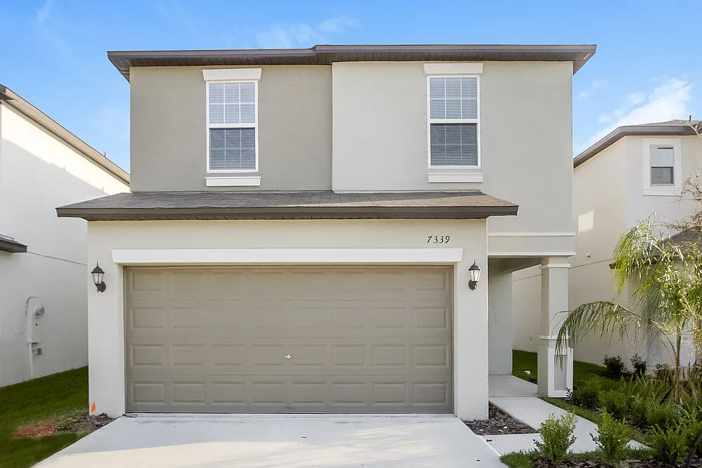 4 bed, 2.5 bath, 1763 sqft, $2,545 — Photo 1