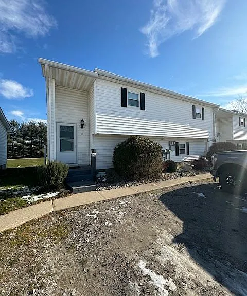 409 Connor St — Photo 1