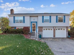5861 Cedaridge Dr, Cincinnati, OH 45247