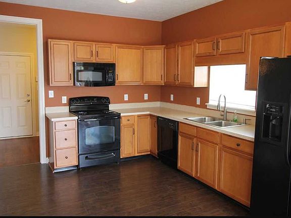 5th image of 10887 Field Crescent Cir
