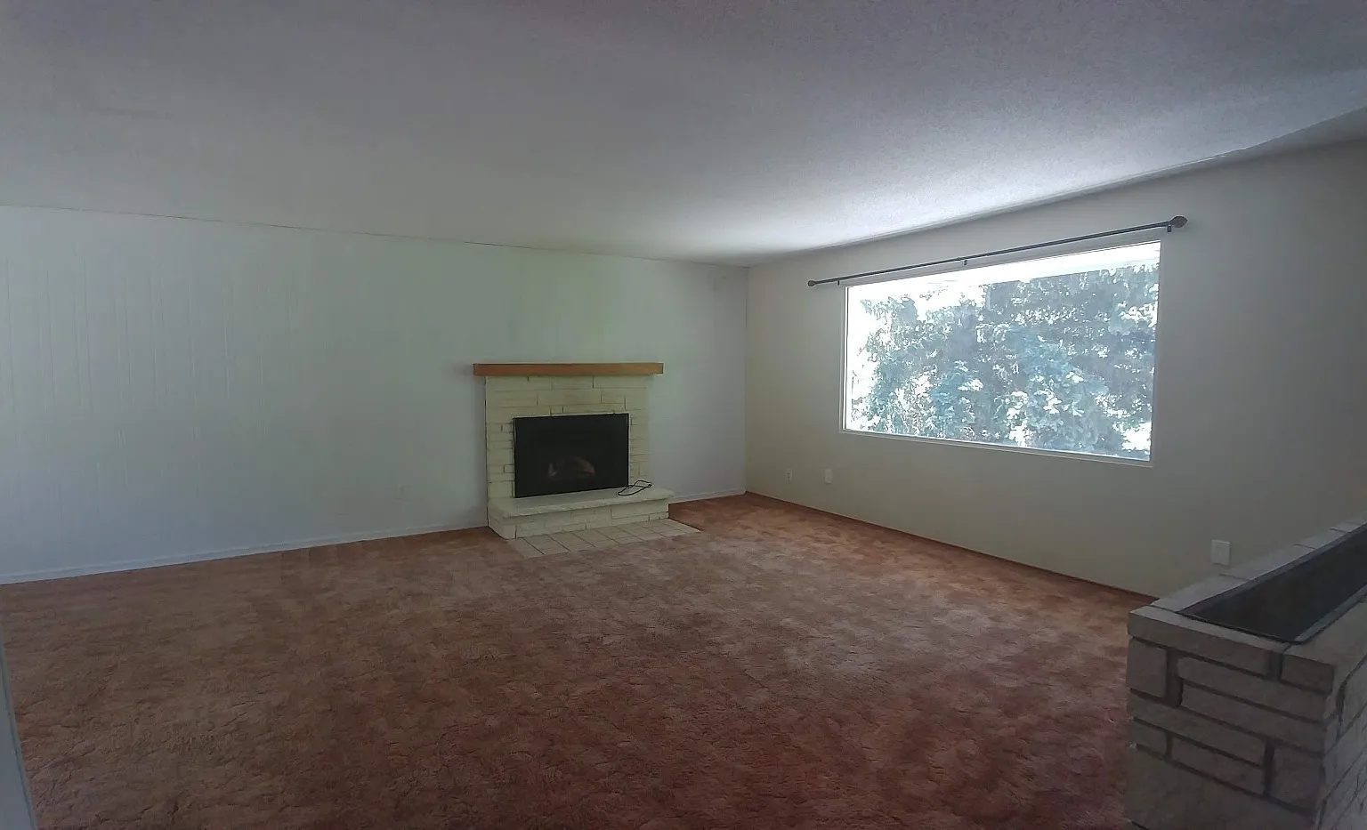 3 bed, 1425 sqft, $1,400 — Photo 2