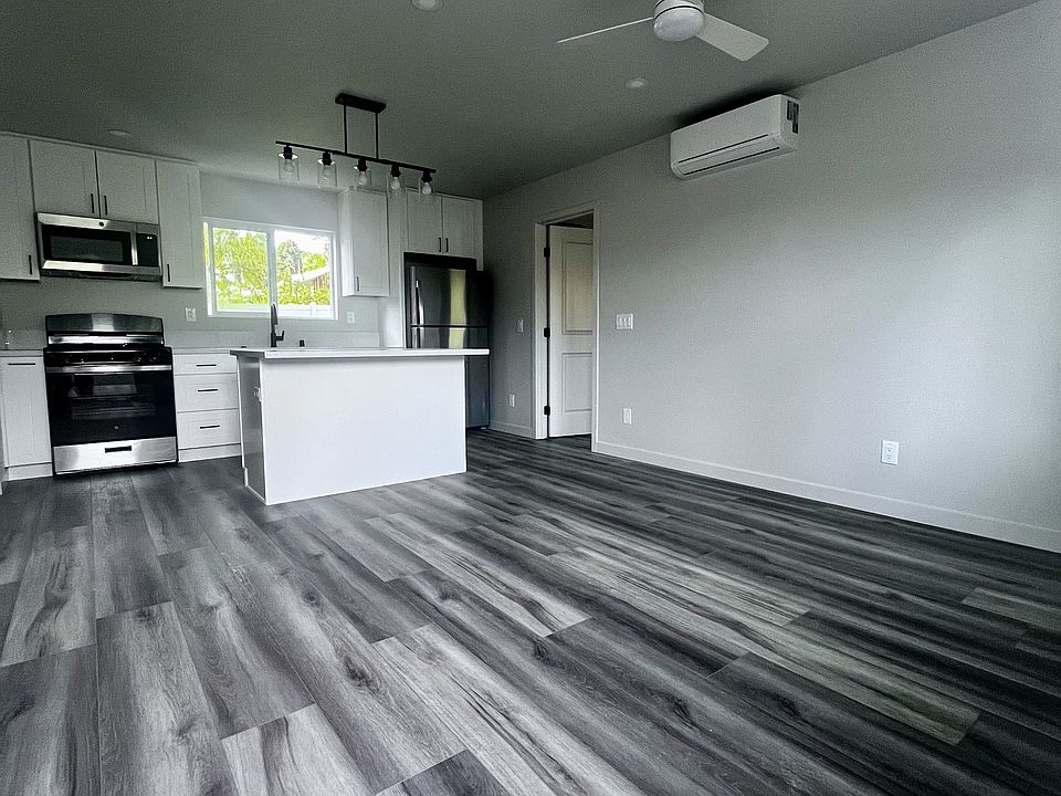 1st image of 1457 Knollwood Pl