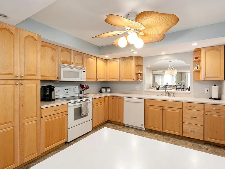 6500 Sunset Way #116 — Photo 16