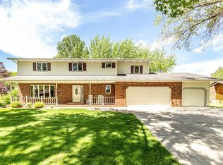 3686 Fairway Rd N, Fargo, ND 58102