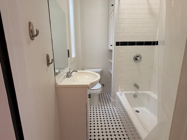 126 W Whiting Ave #7 — Photo 7