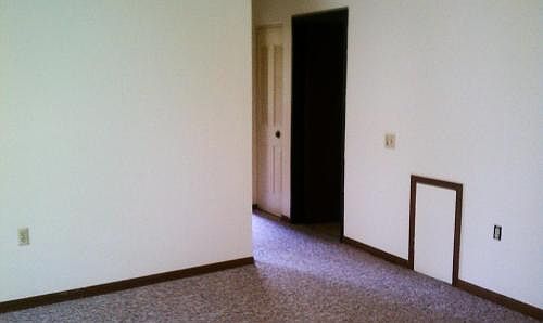 2nd image of 209 5th St E APT 1