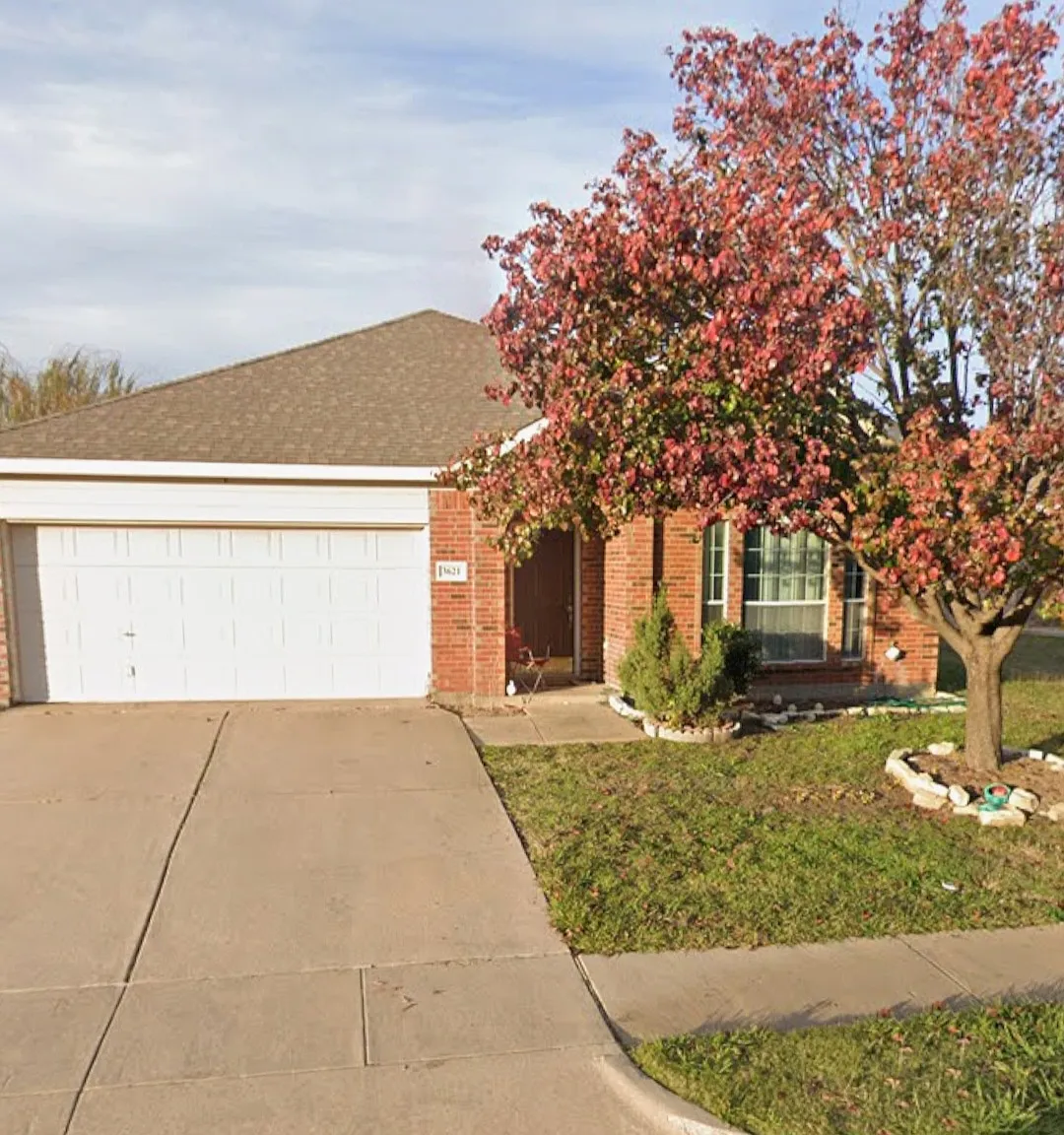 4 bed, 1864 sqft, $2,238 — Photo 1