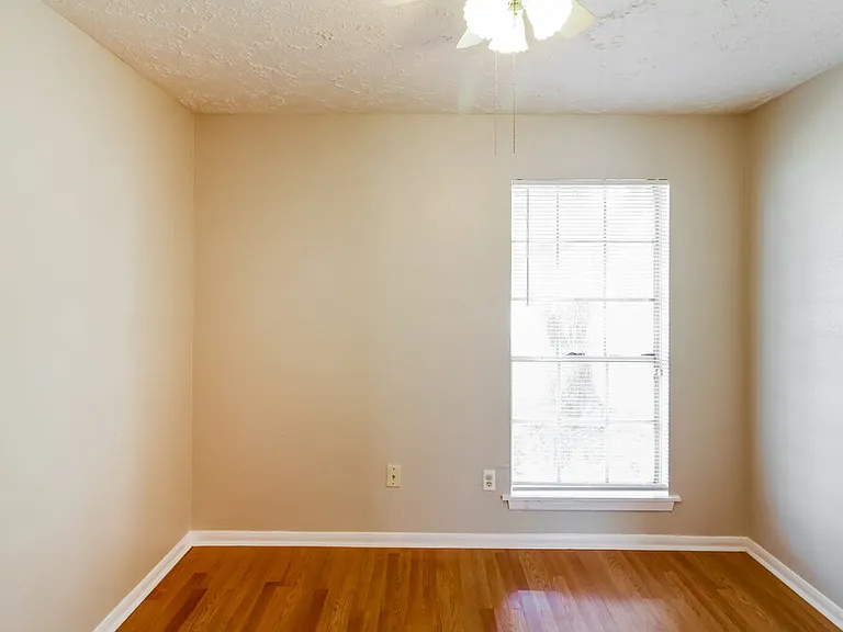 7342 Sonnet Glen Ln — Photo 10