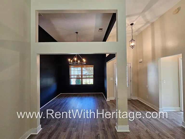 182 Saddleridge Dr — Photo 7
