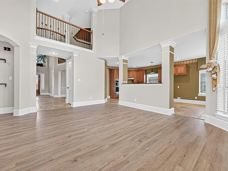 9735 Lansing Meadows Dr — Photo 10