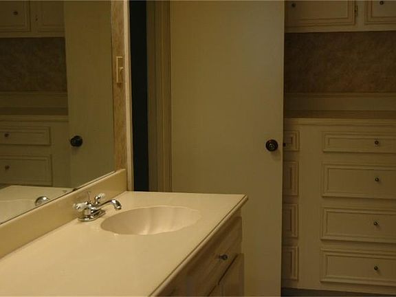 5th image of 9602 Oregano Cir