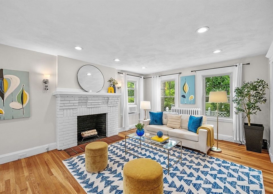 1st image of 500 Lowell Ave #1