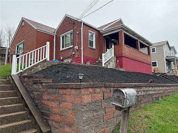 2nd image of 703 Laura St