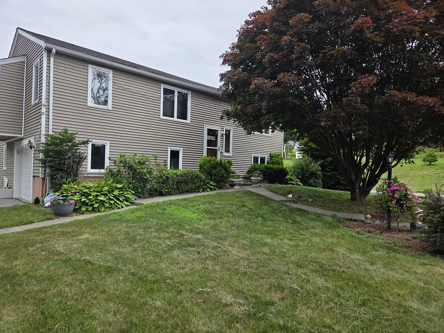 204 Groton Rd — Photo 3