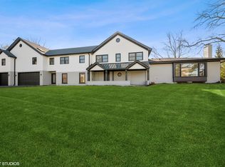 2150 New Willow Rd, Northfield, IL 60093