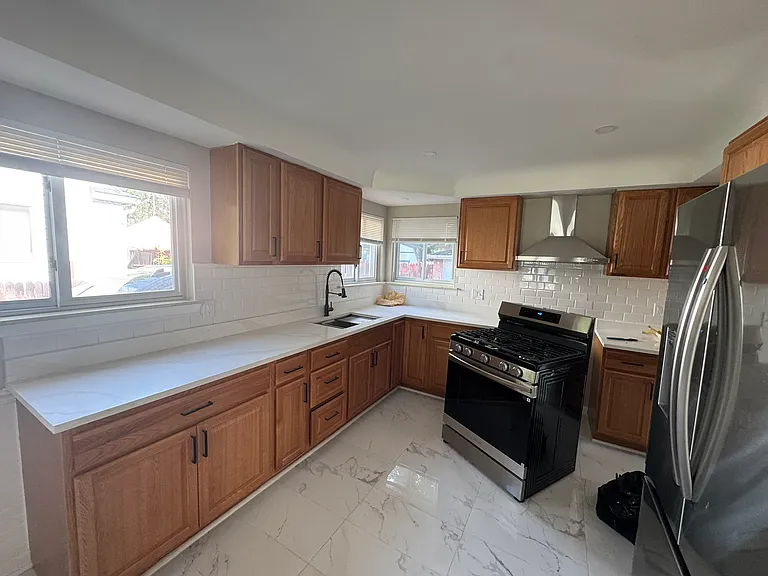 31417 Marquette St — Photo 7