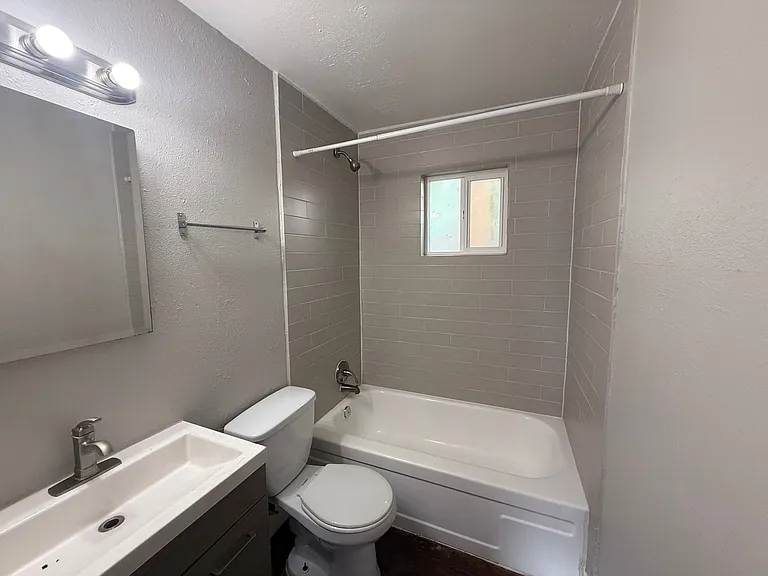 4309 N 13th Place — Photo 9