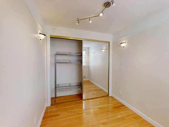 4th image of 624 Shrader St APT 9