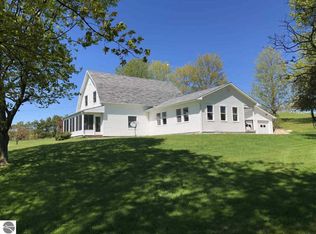 2250 N Mork Rd, Suttons Bay, MI 49682