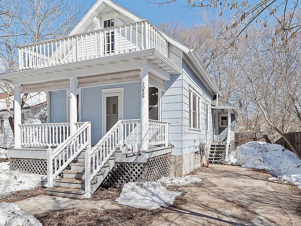2nd image of 1036 Blaine St
