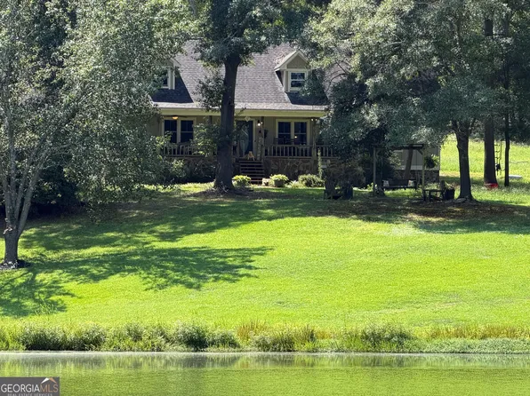 344 Riverbend Dr, Royston, GA 30662