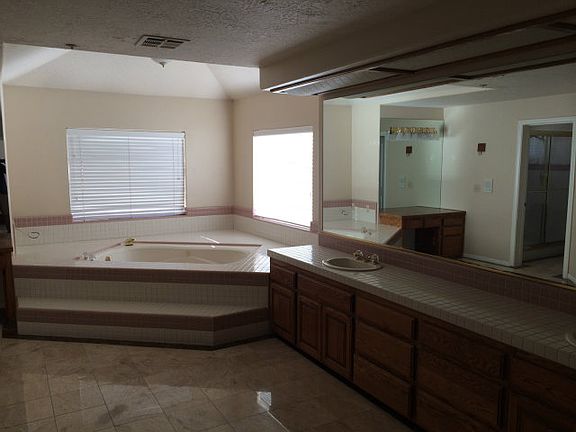5th image of 13730 White Sail Dr