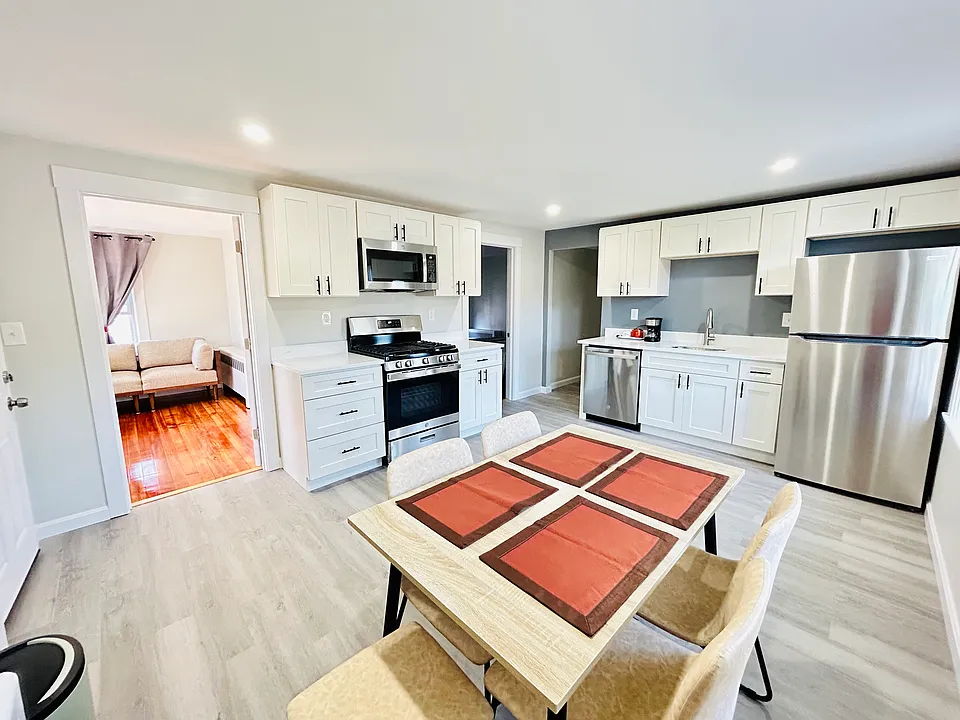 16 Lewis Ave #2