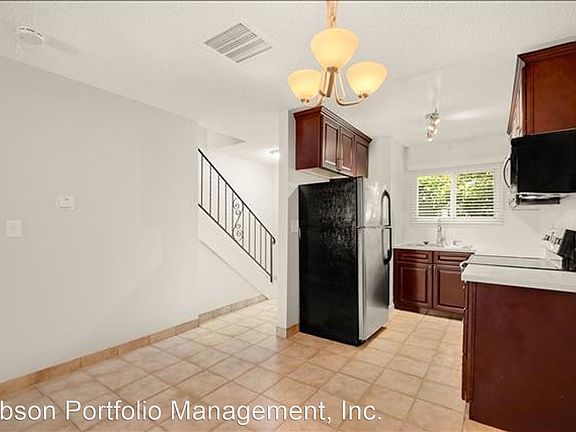 4th image of 3501 Lafayette St APT 2