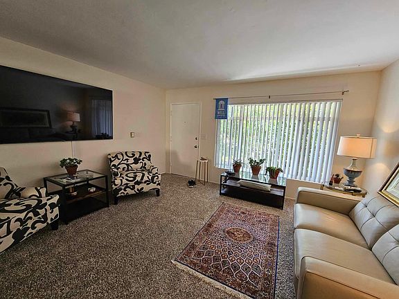 3rd image of 3960 Dove St #3962-1/2