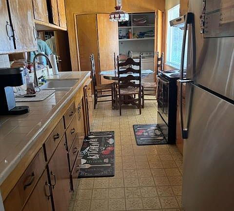 2nd image of 1216 Mount Vernon Dr