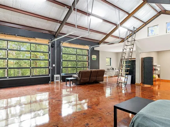 44 Alaqua Trl, Broken Bow, OK 74728