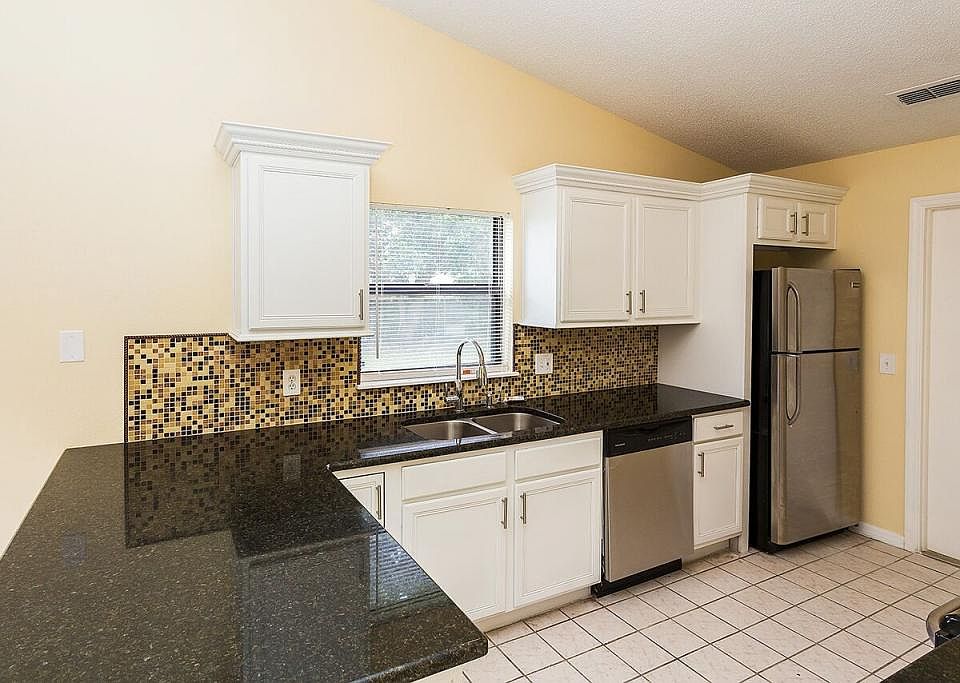 1st image of 368 Chelmsford Ct