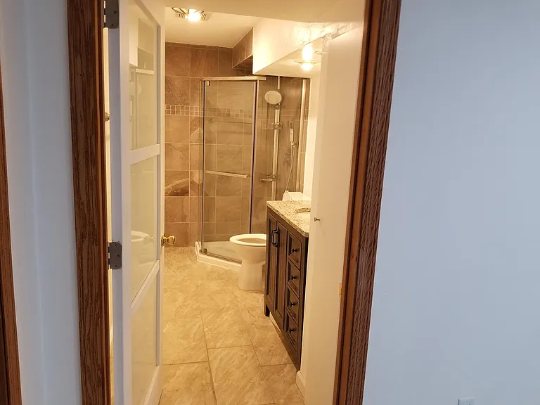 1043 Eastview Cir — Photo 5
