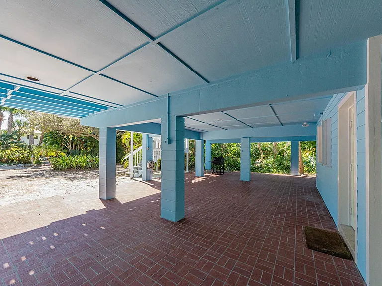 1850 E Sandpiper Rd — Photo 41