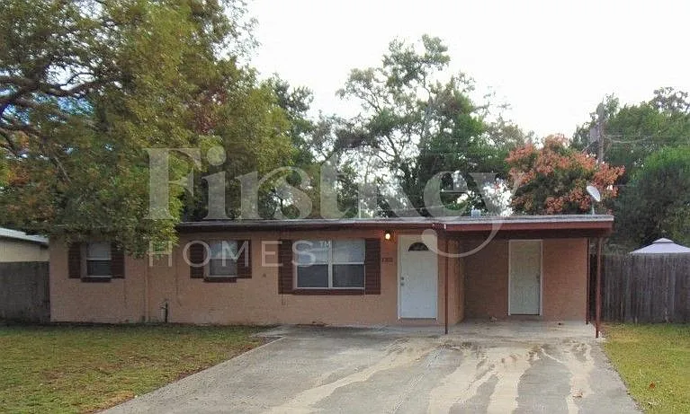 1201 Selma Rd