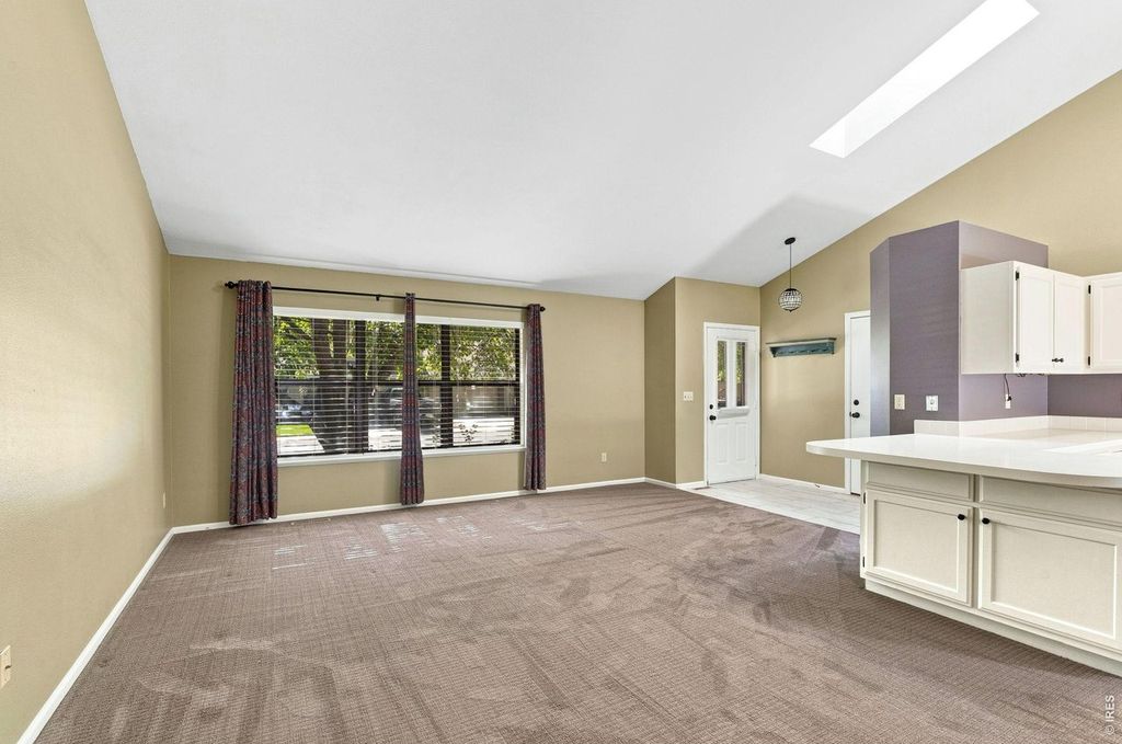 900 Shire Ct