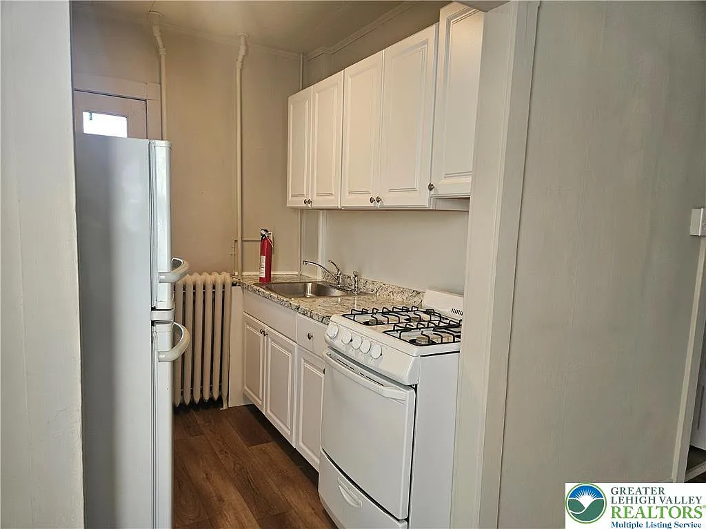 1 bed, 1.0 bath, 620 sqft, $1,150 — Photo 4