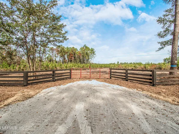 13837 C R 124, Sanderson, FL 32087