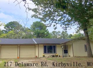 217 Delaware Rd, Kirbyville, MO 65679