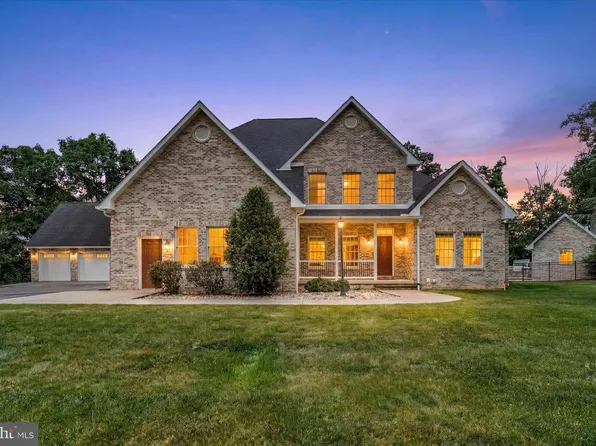 4440 Beards School Rd, Spring Grove, PA 17362
