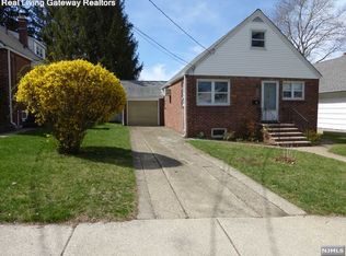 12 Jefferson Ave, Hasbrouck Heights, NJ 07604