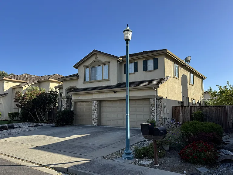 34472 Valley Oaks Loop — Photo 1