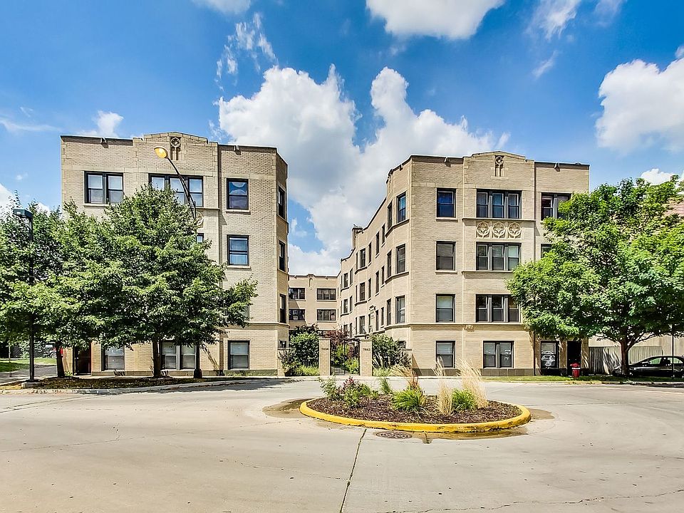 1st image of 7438 N Hermitage Ave APT 2F
